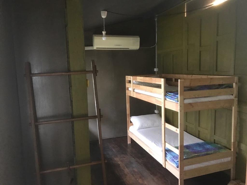 Pickbaan Hostel Lamphun Exterior foto