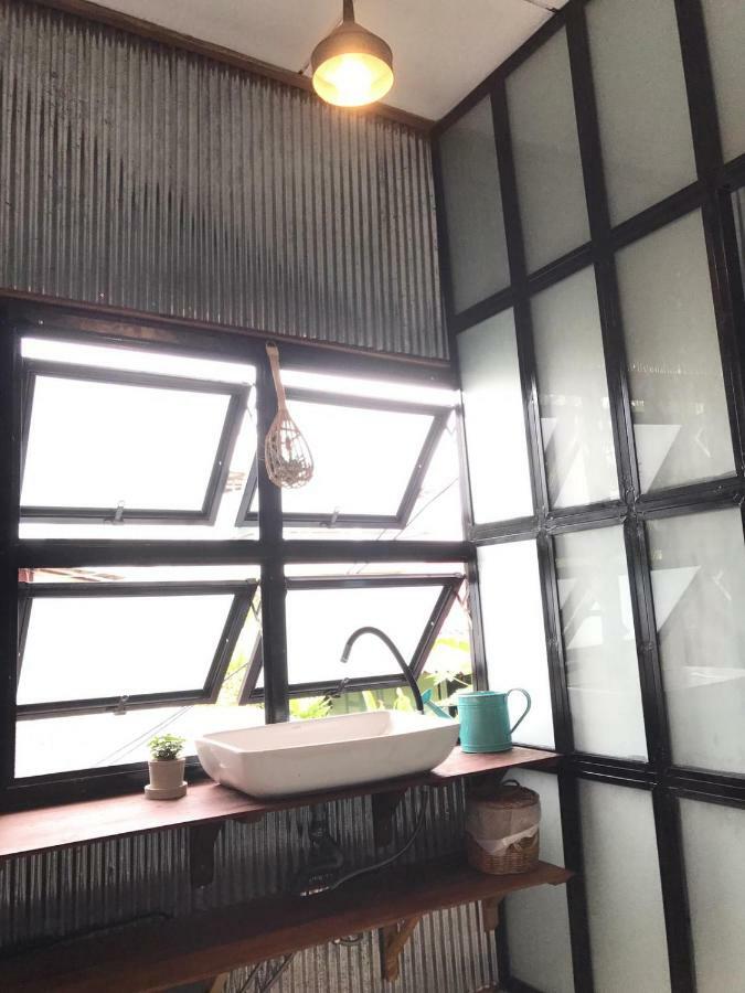 Pickbaan Hostel Lamphun Exterior foto