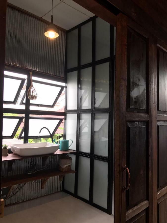 Pickbaan Hostel Lamphun Exterior foto