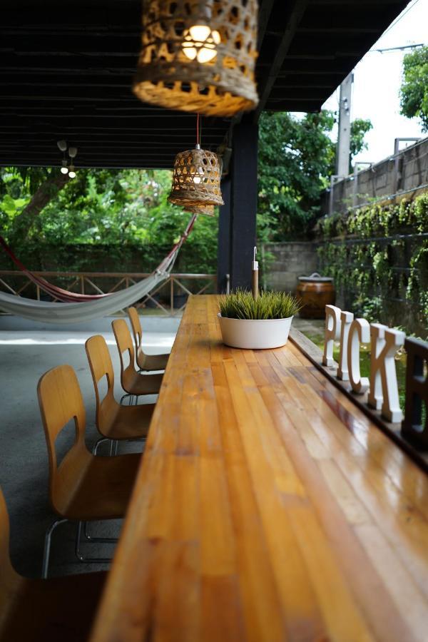 Pickbaan Hostel Lamphun Exterior foto